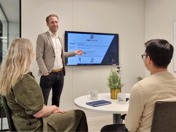 One Accounting hjelper med regnskap, lønn og Tripletex
